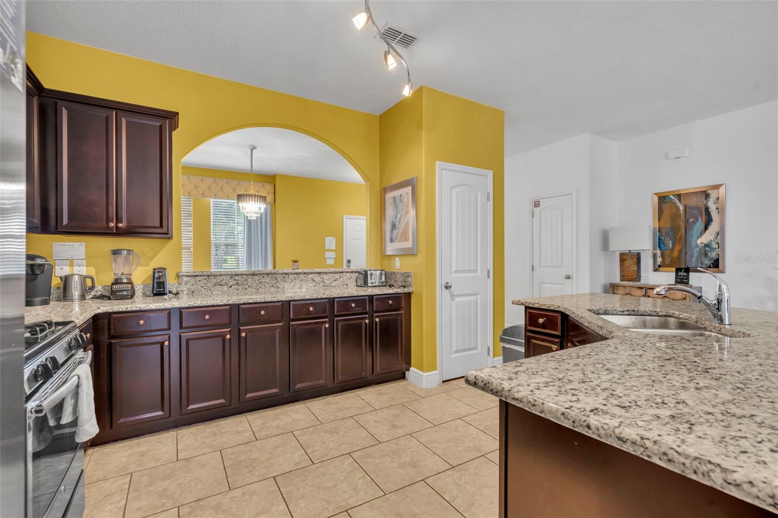 Image 14 of 72 For 4209 Oakview Drive