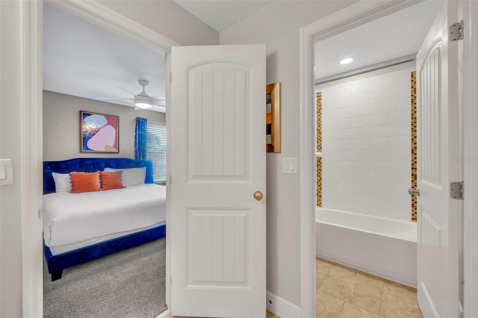 Image 32 of 72 For 4209 Oakview Drive
