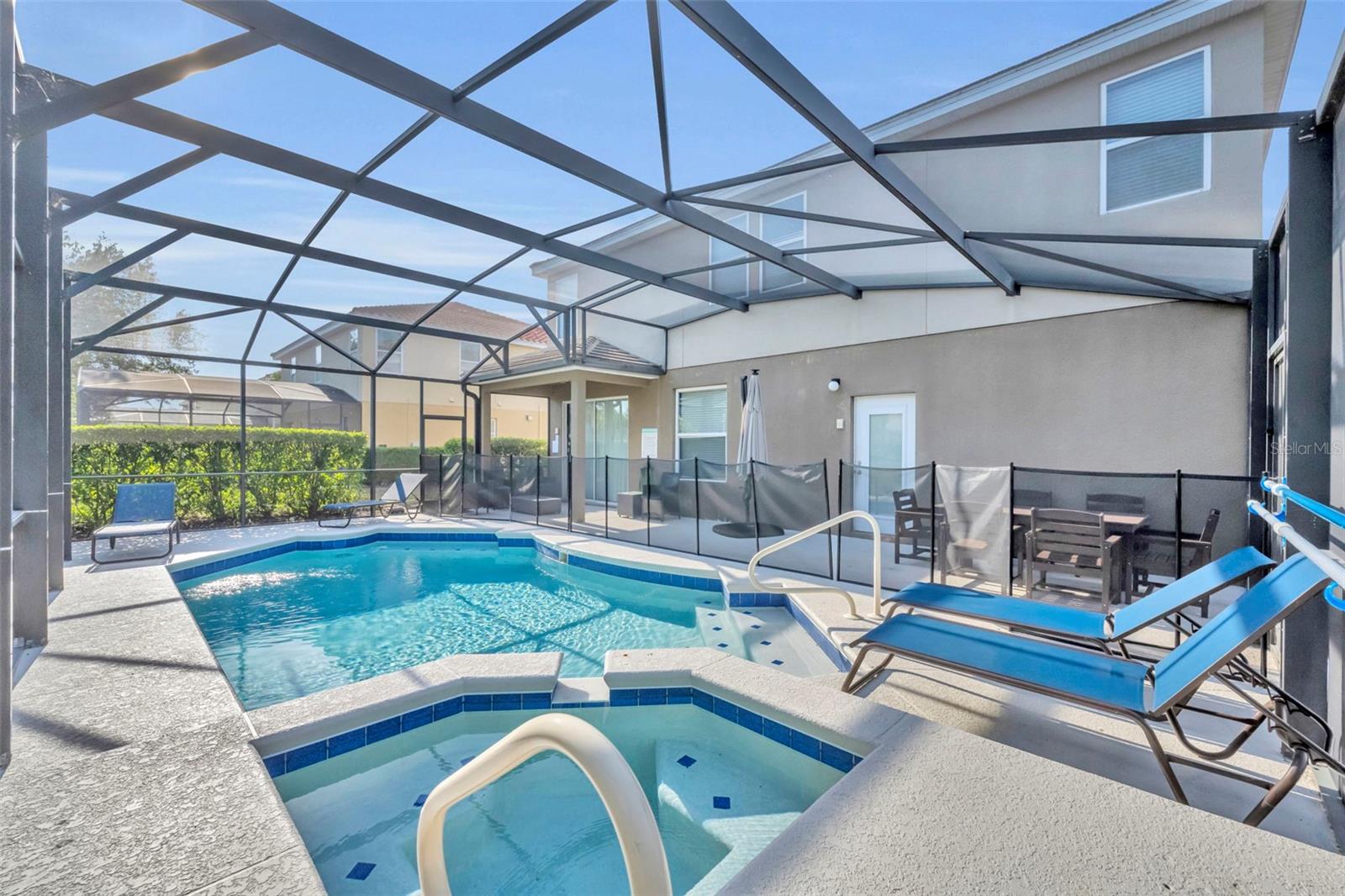 Image 44 of 72 For 4209 Oakview Drive