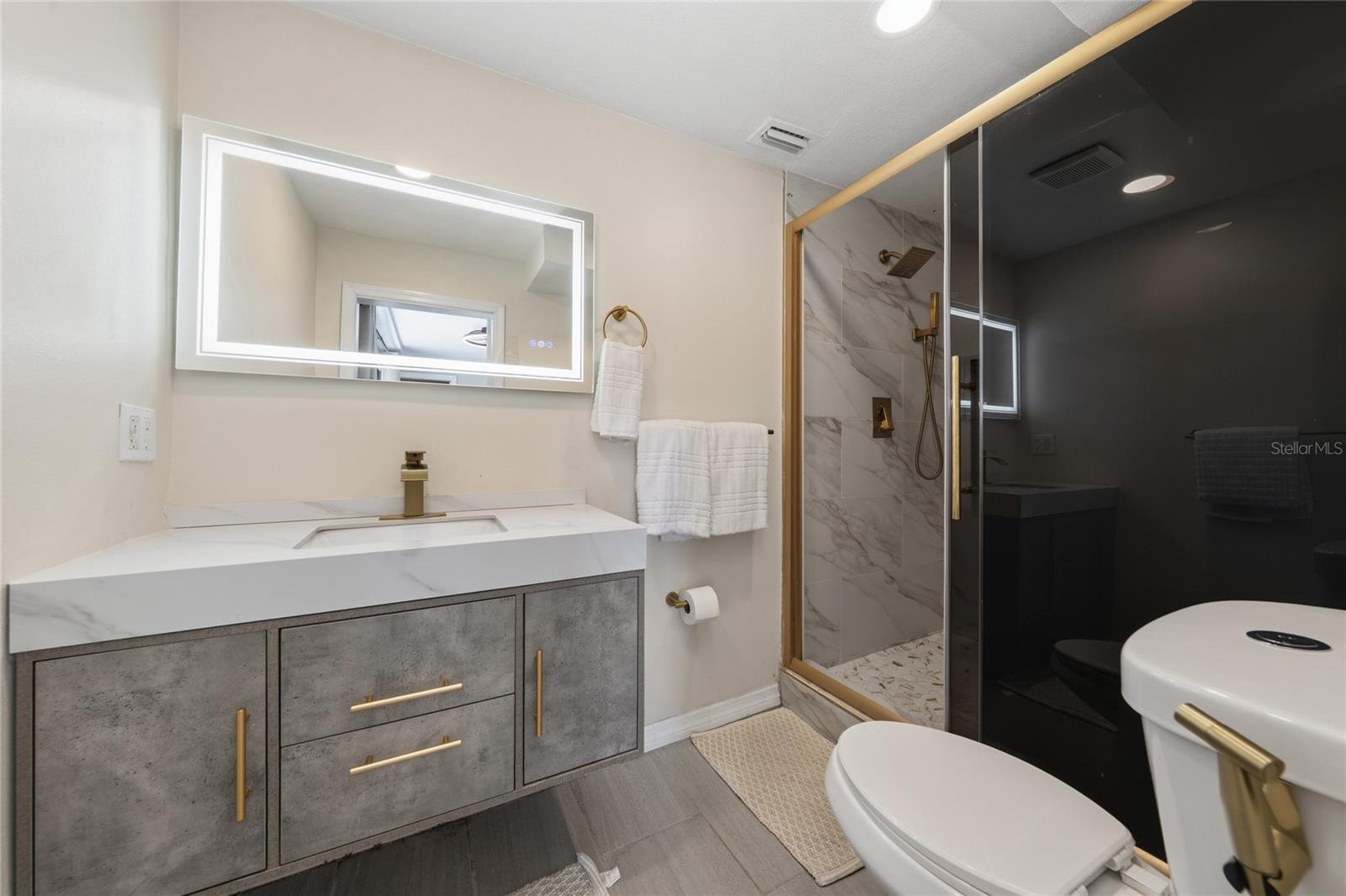 Image 18 of 41 For 357 Ridgewood Street