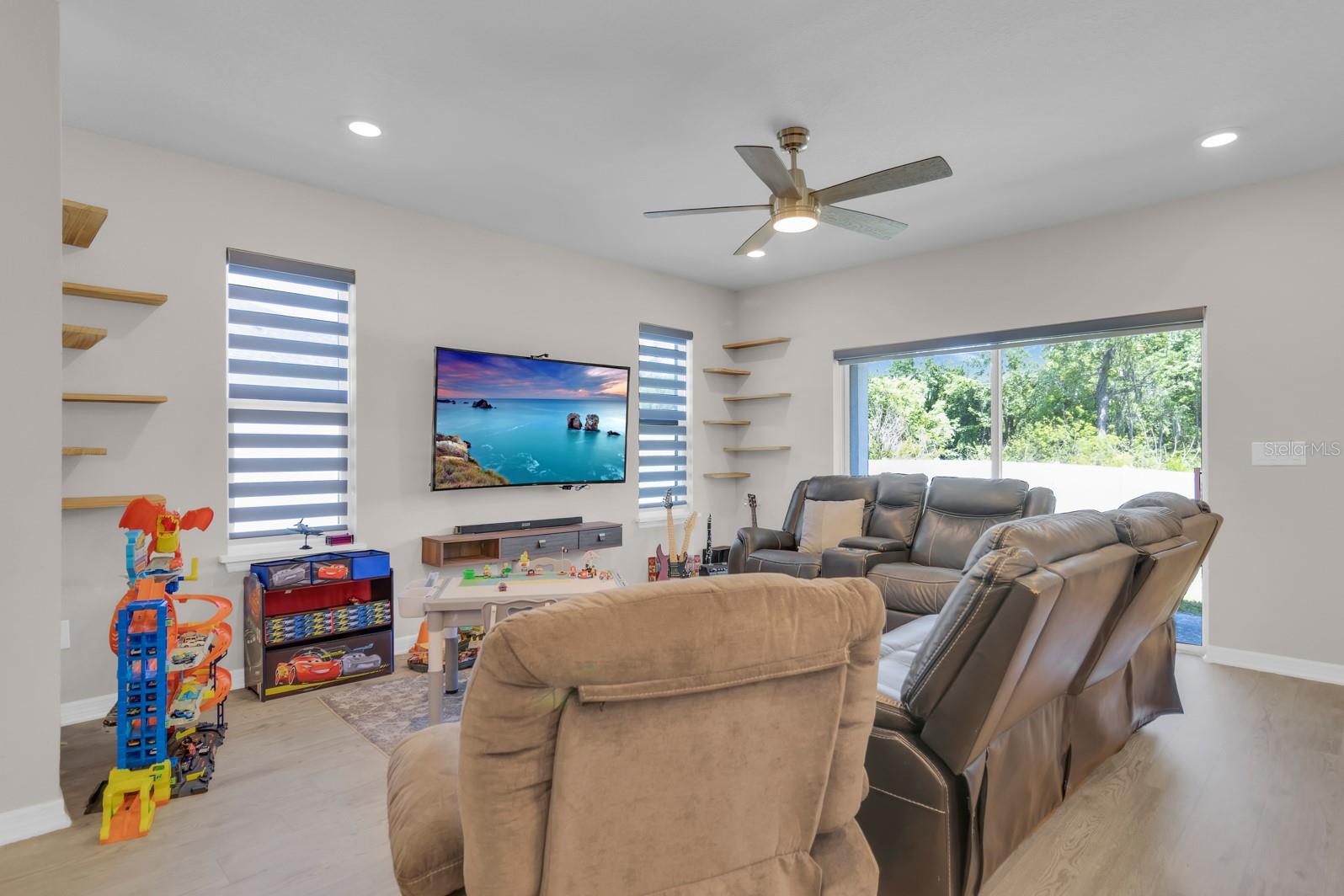 Image 13 of 42 For 5533 Vigo Loop