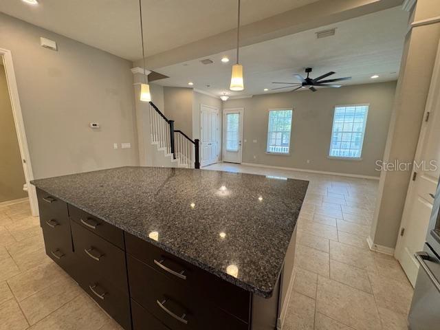 Listing photo id 9 for 1432 Resolute Street