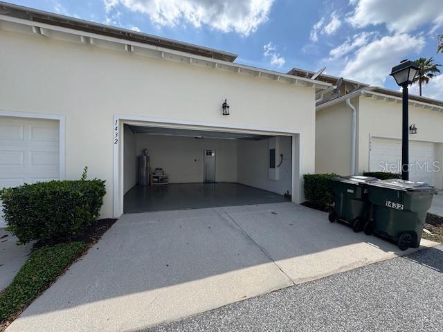 Listing photo id 13 for 1432 Resolute Street