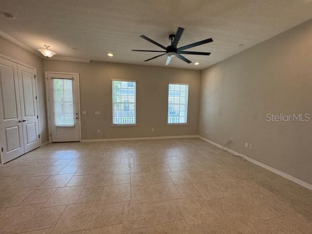 Listing photo id 4 for 1432 Resolute Street
