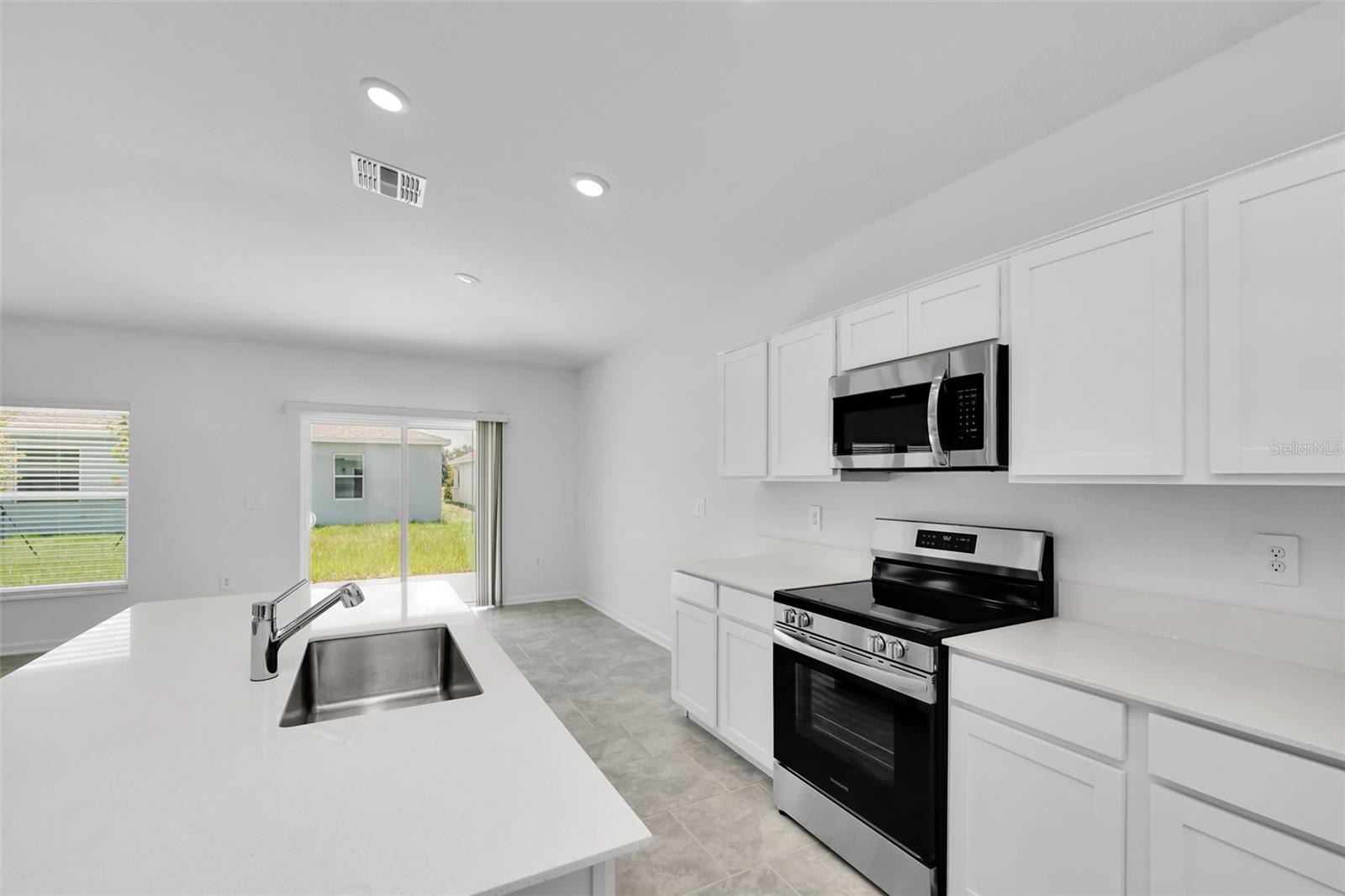 Image 12 of 31 For 243 Hayley Street