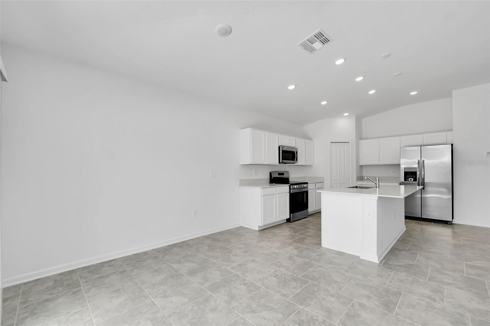 Image 9 of 31 For 243 Hayley Street