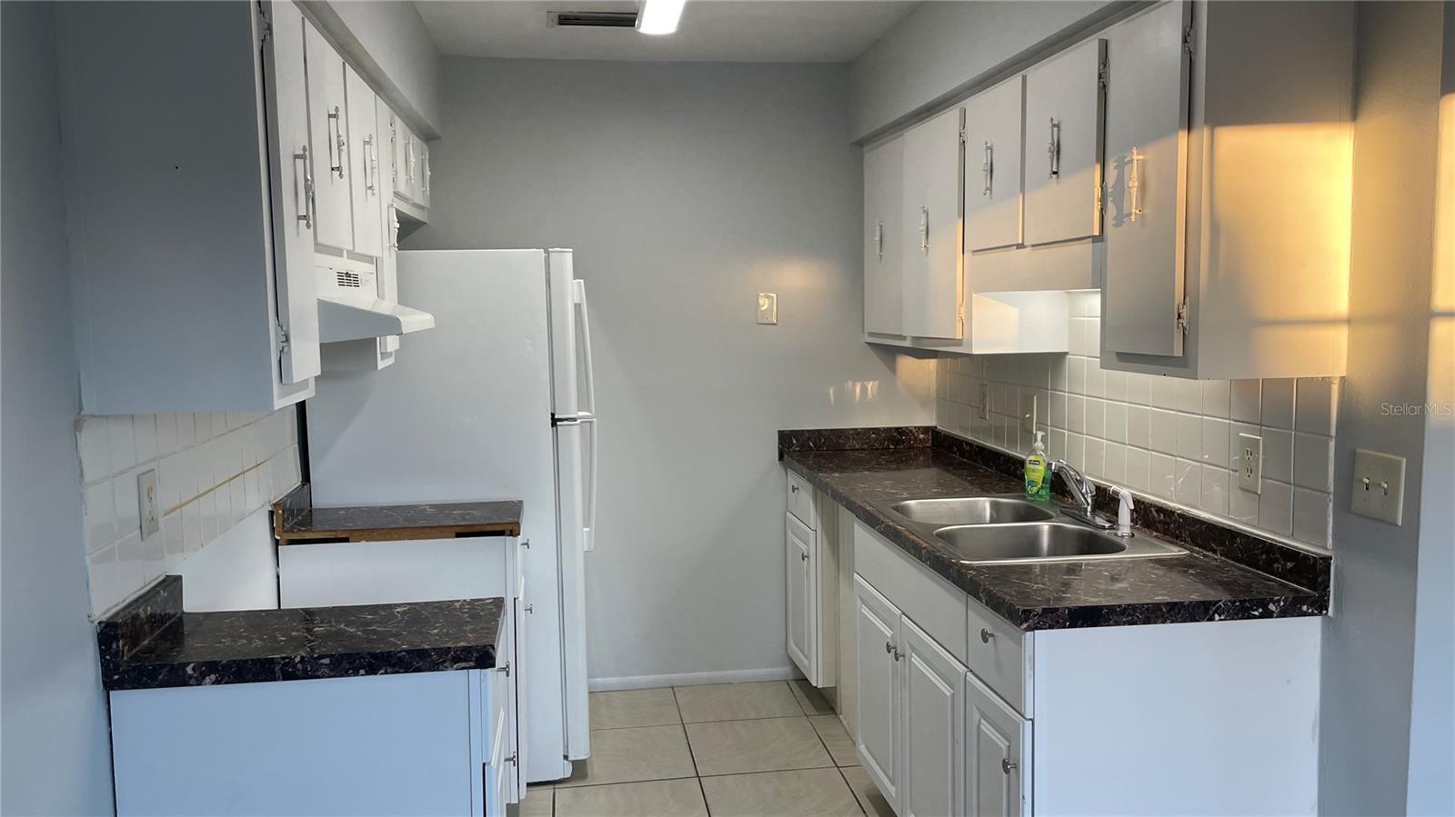 Image 4 of 11 For 5234 Curry Ford Road 412