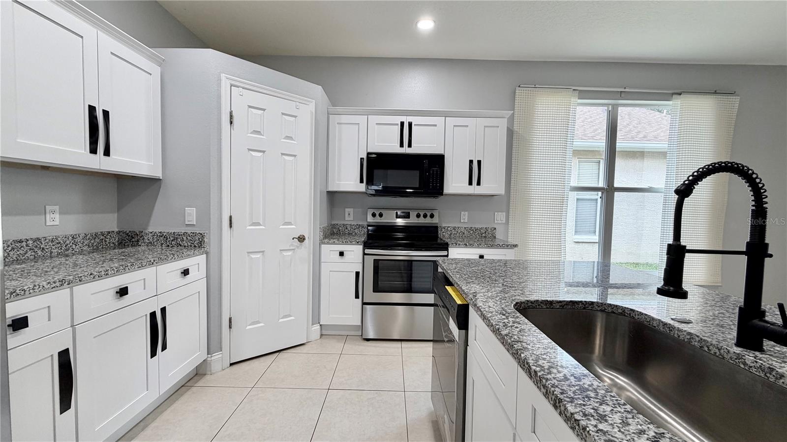 Image 5 of 36 For 4860 Chalfont Drive