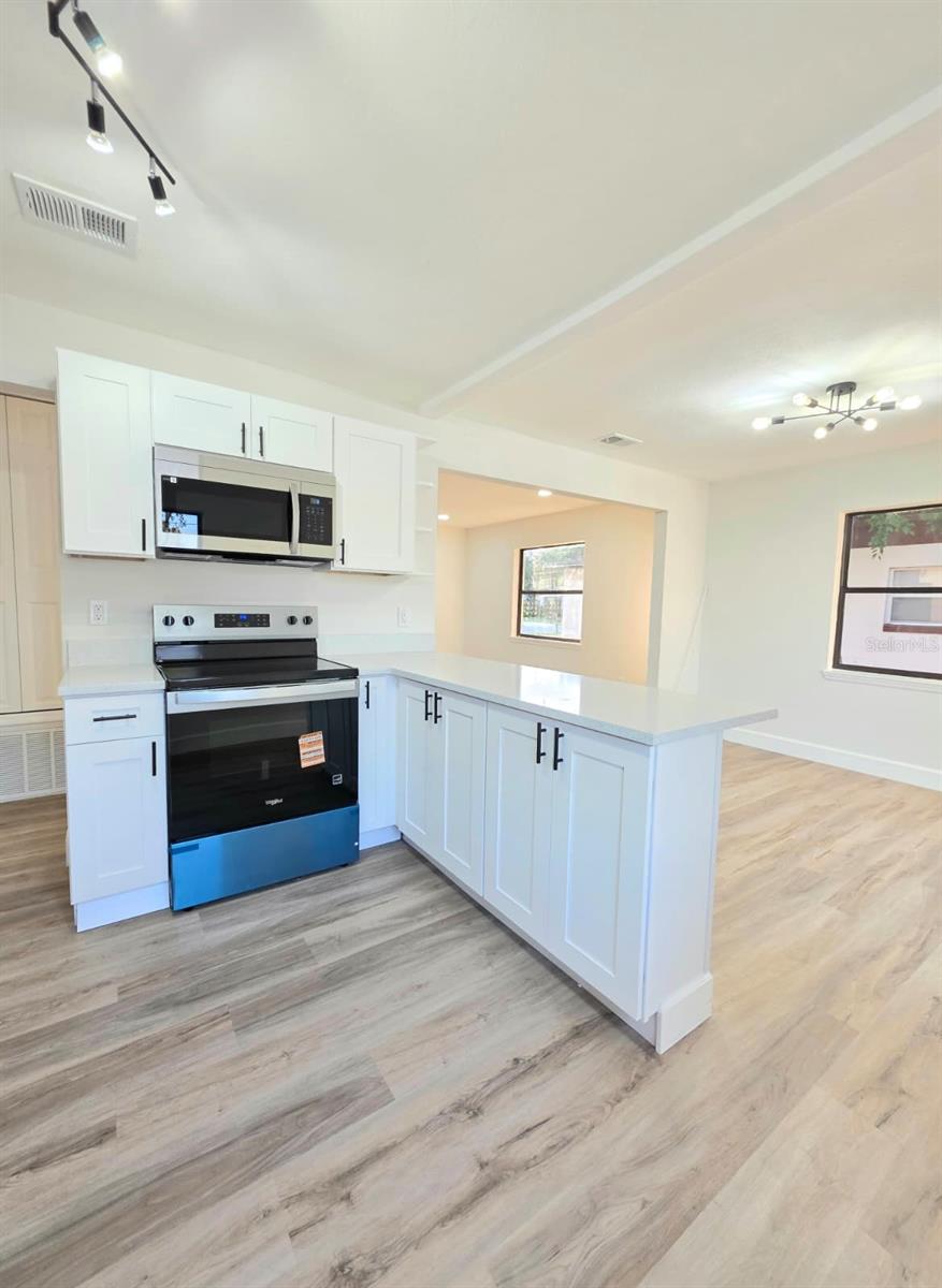 Image 12 of 27 For 1125 Pollyanna Drive