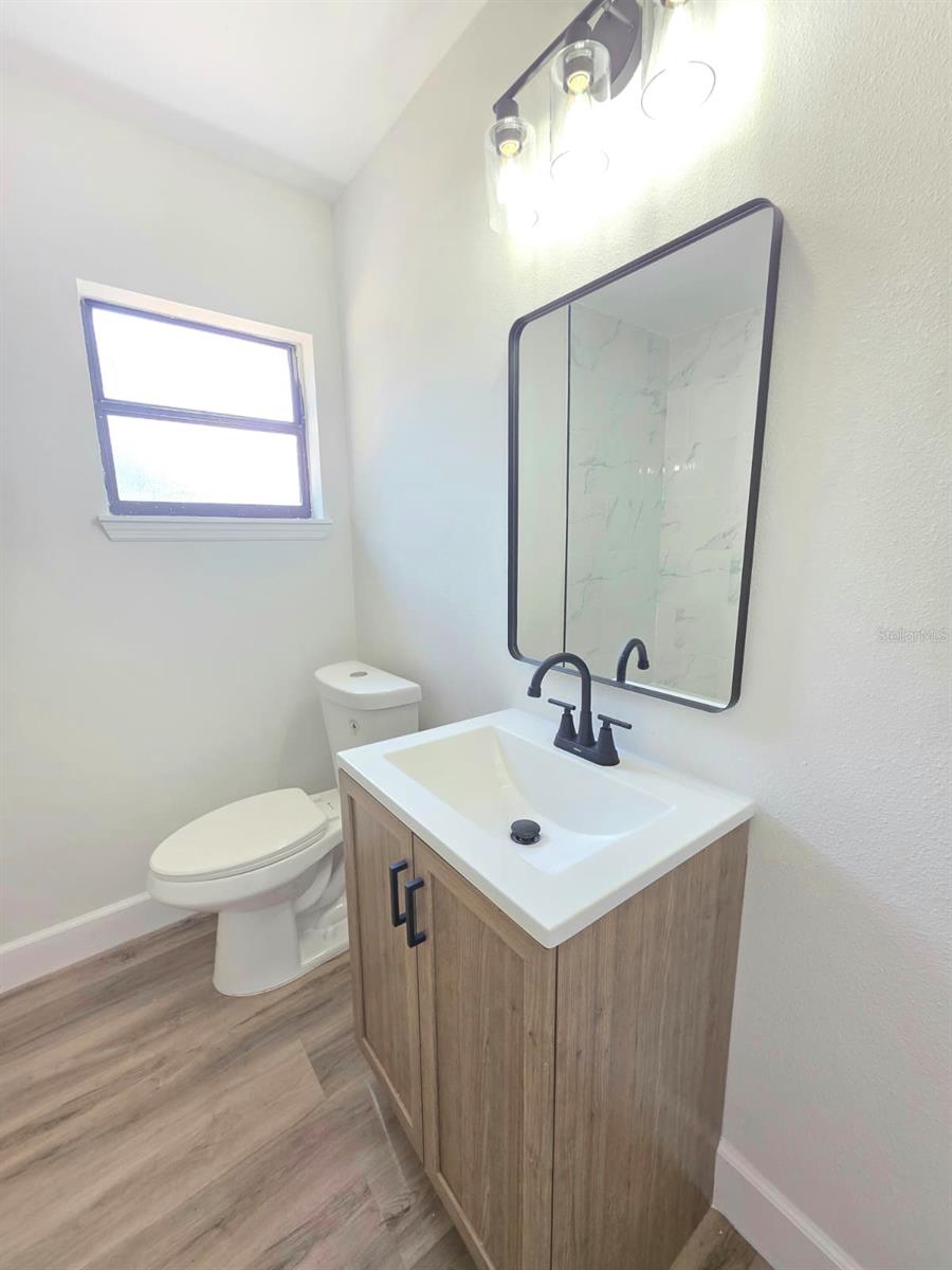 Image 17 of 27 For 1125 Pollyanna Drive