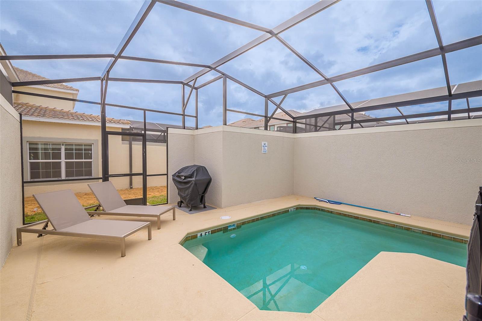 Image 4 of 37 For 8982 Stinger Drive