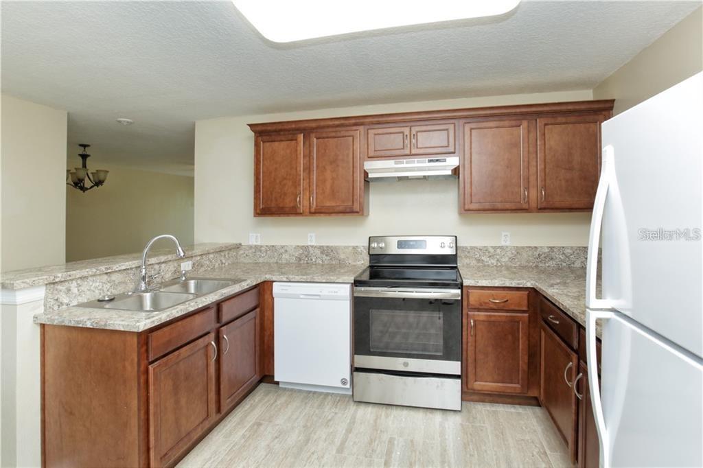 Image 2 of 13 For 8829 Grand Palms Circle A