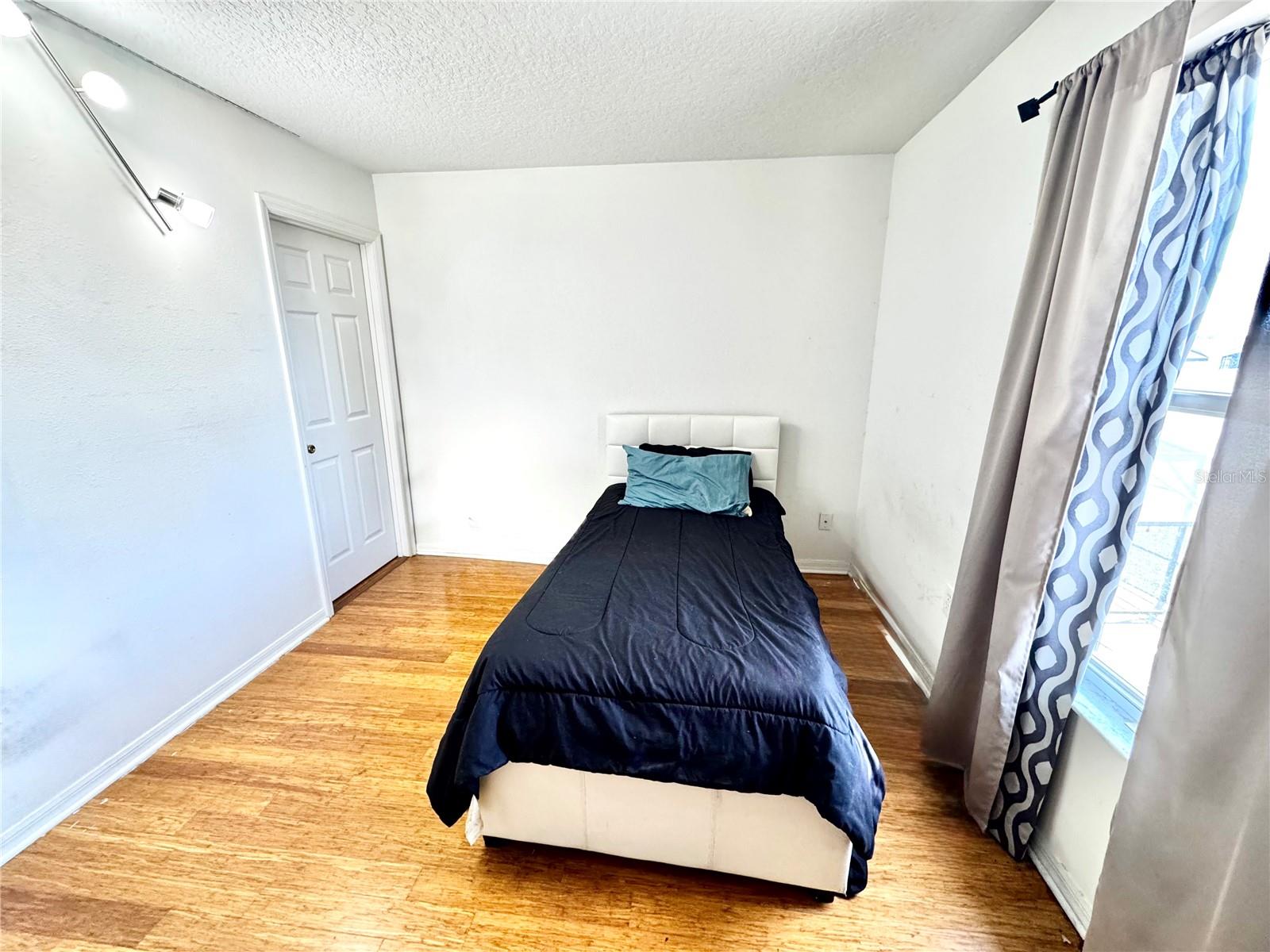 Image 21 of 26 For 2708 Prestwick Lane