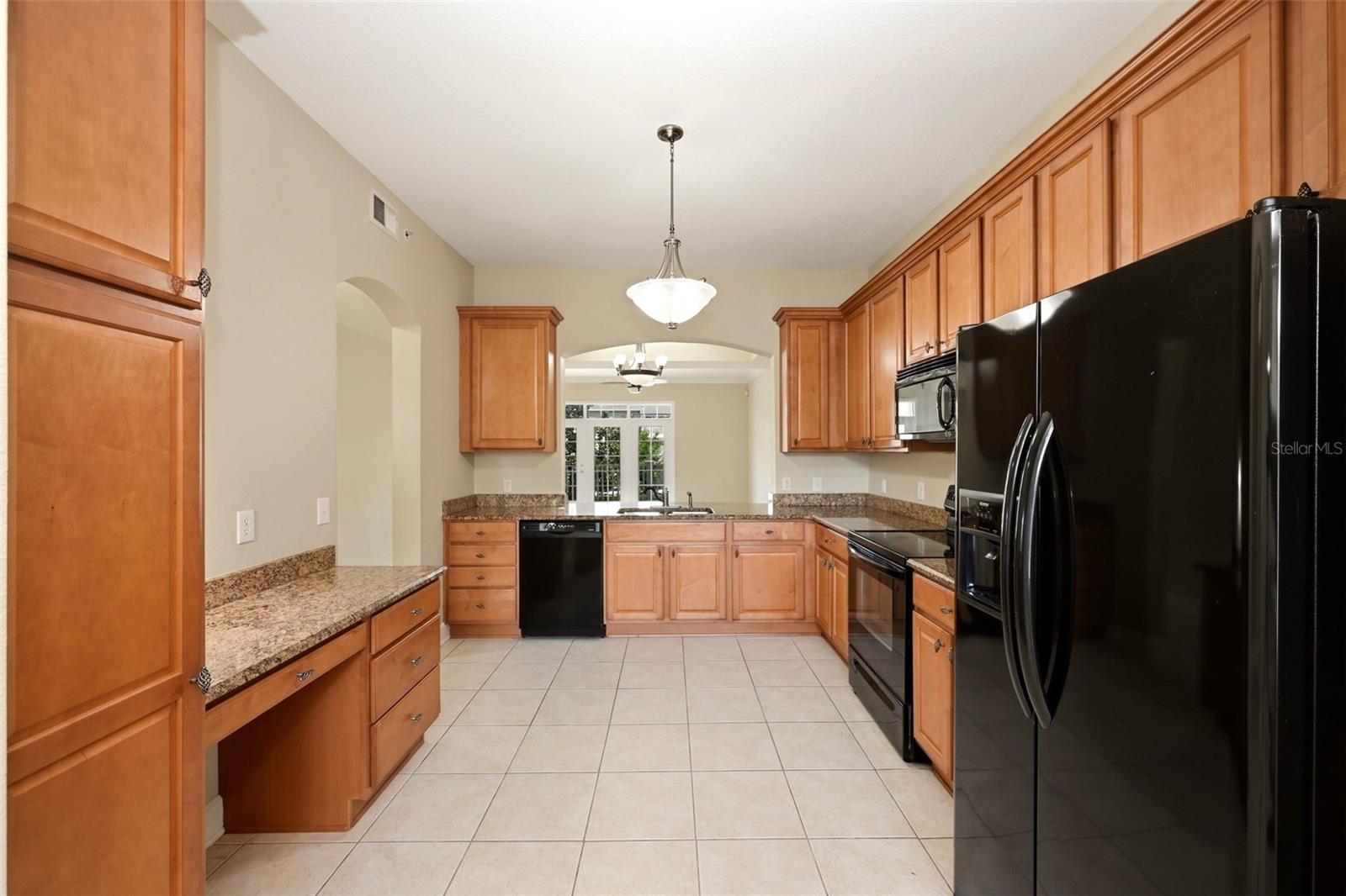 Image 10 of 41 For 1231 Wright Circle 212