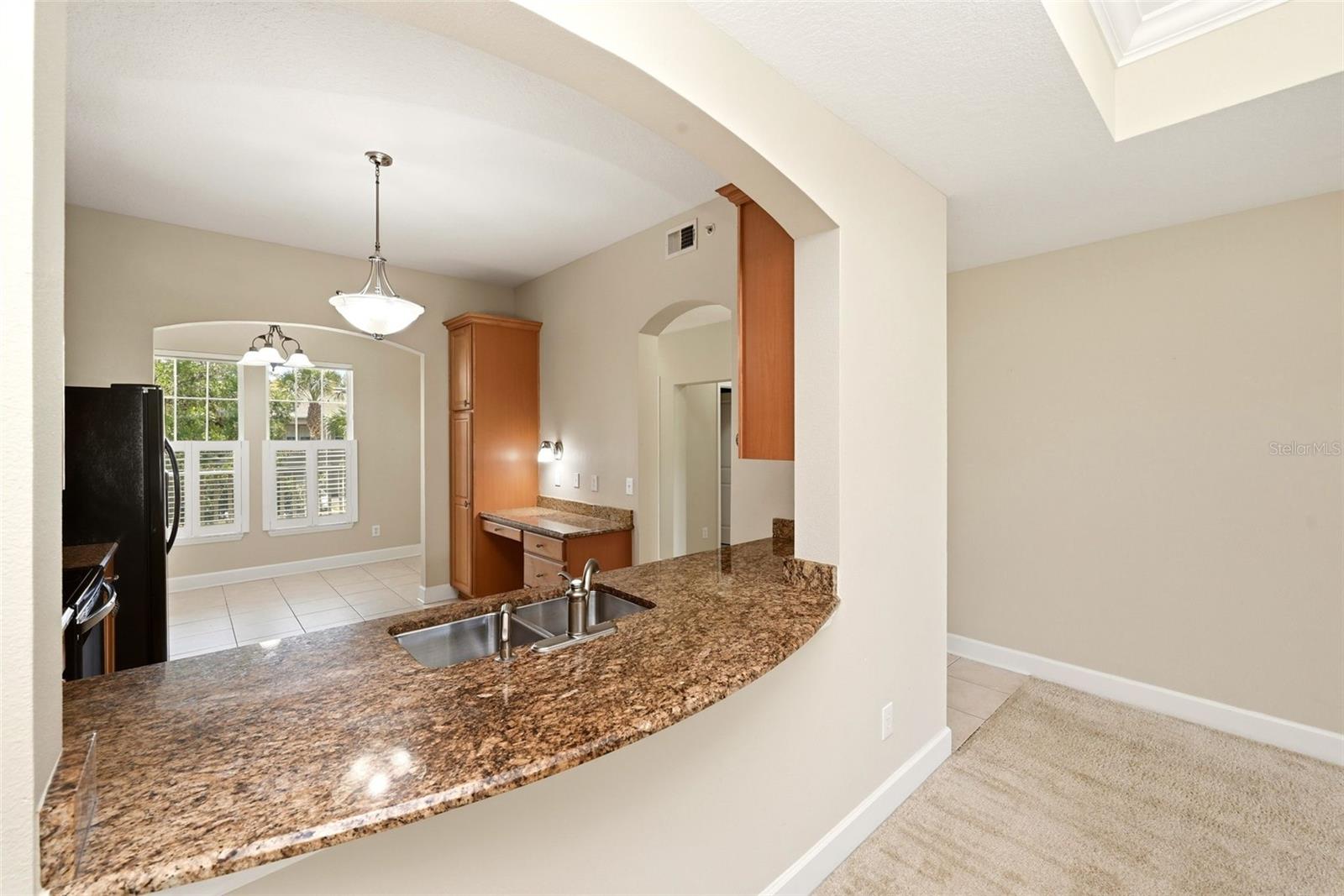 Image 18 of 41 For 1231 Wright Circle 212
