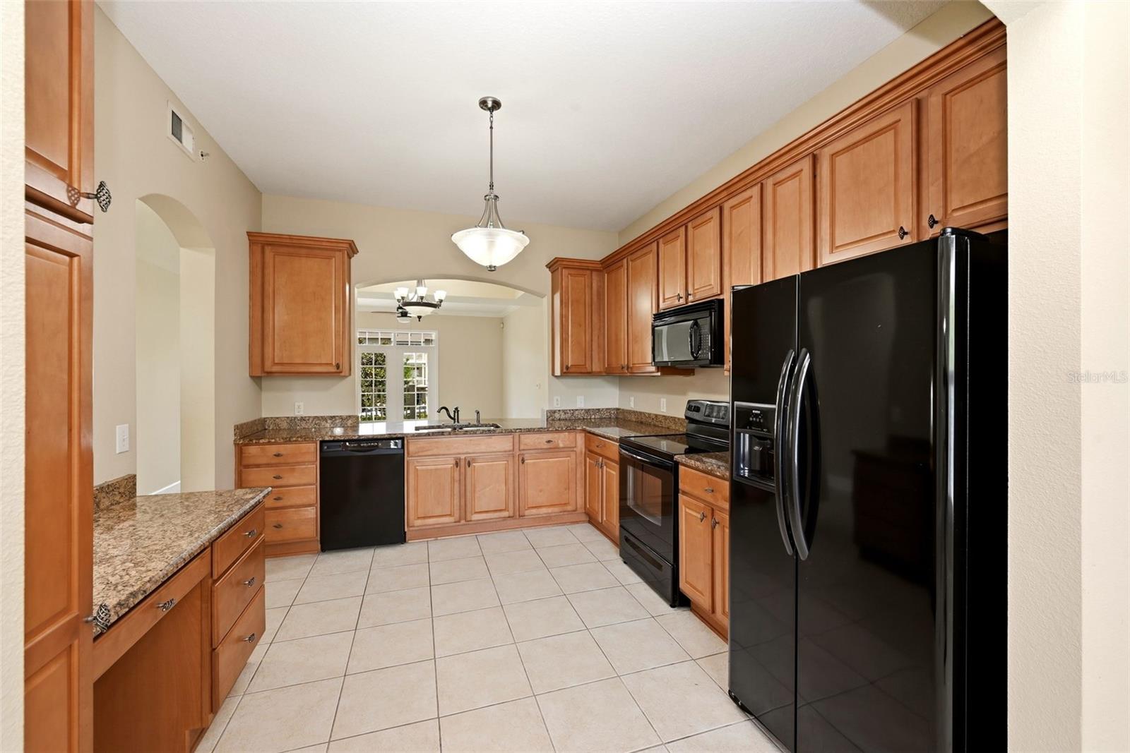 Image 8 of 41 For 1231 Wright Circle 212