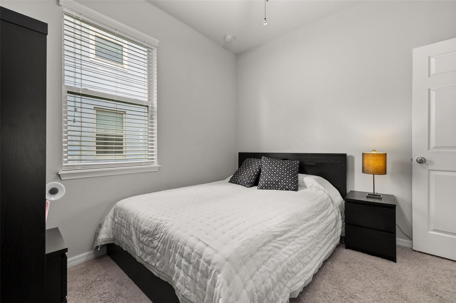 Image 28 of 87 For 17325 Bracken Fern Lane