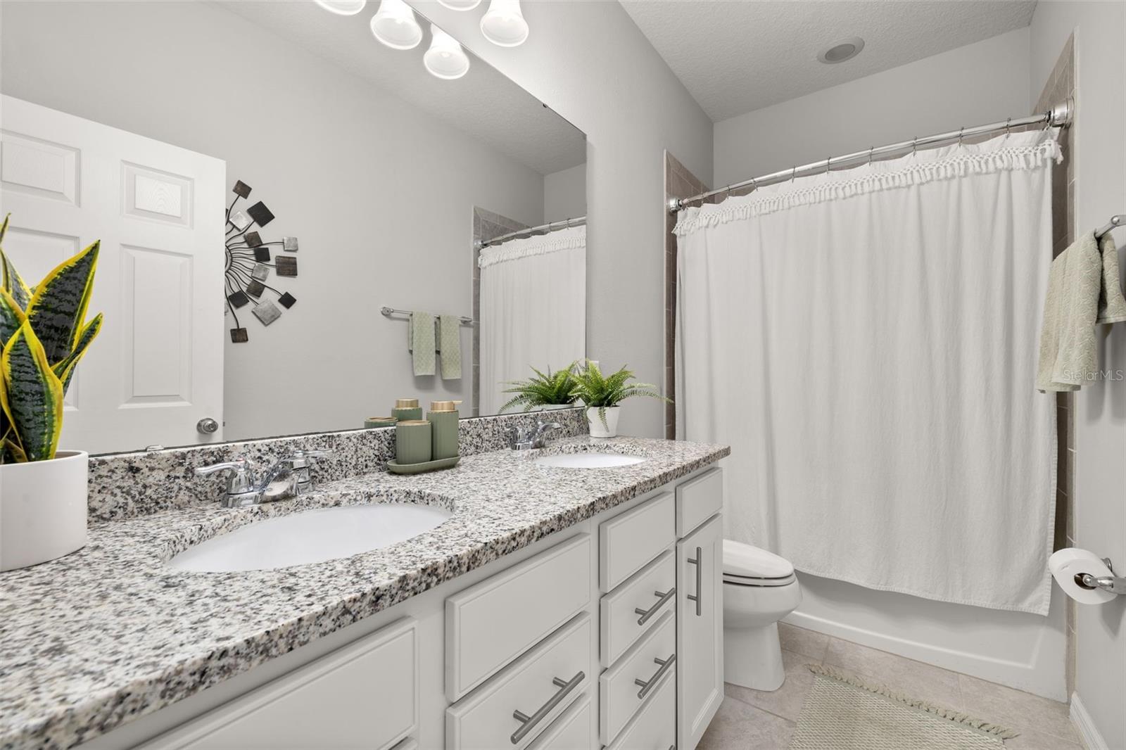 Image 29 of 87 For 17325 Bracken Fern Lane