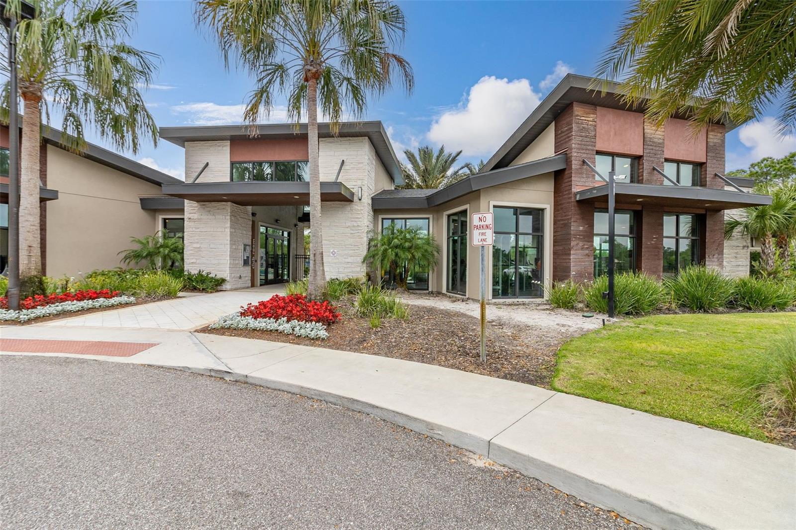 Image 65 of 87 For 17325 Bracken Fern Lane