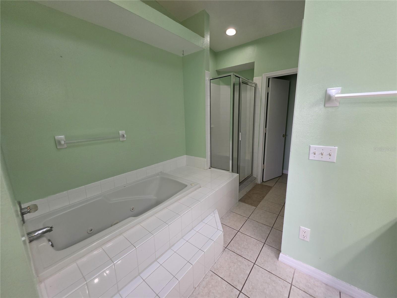 Image 12 of 18 For 342 Caribbean Drive