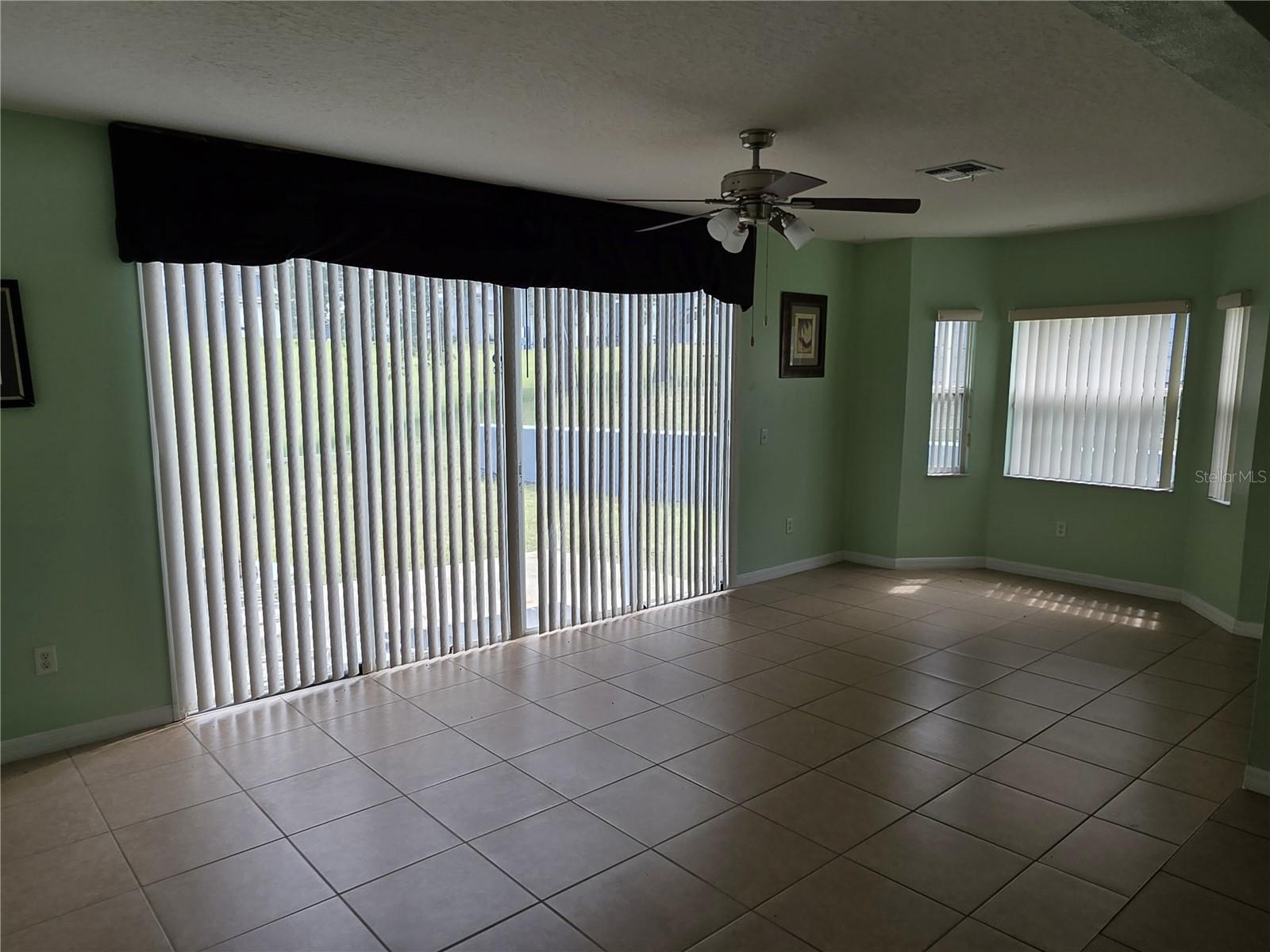 Image 9 of 18 For 342 Caribbean Drive