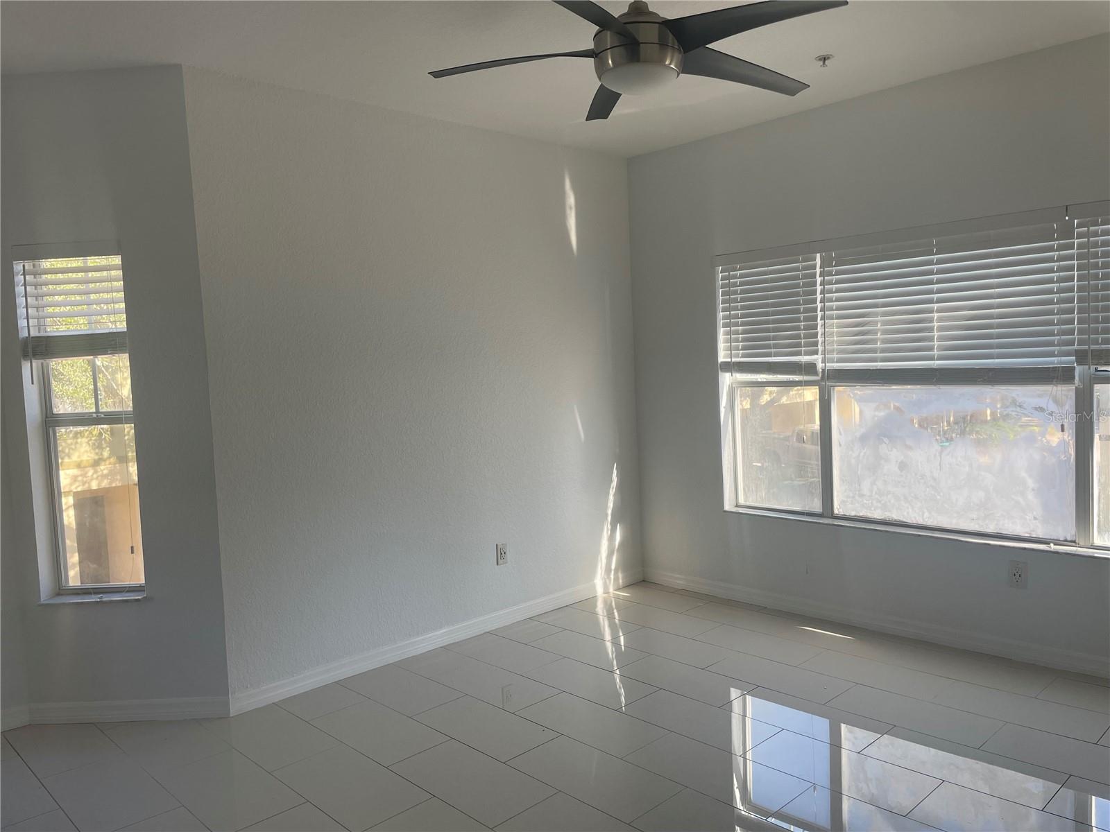 Image 3 of 15 For 2262 Grand Central Parkway 3