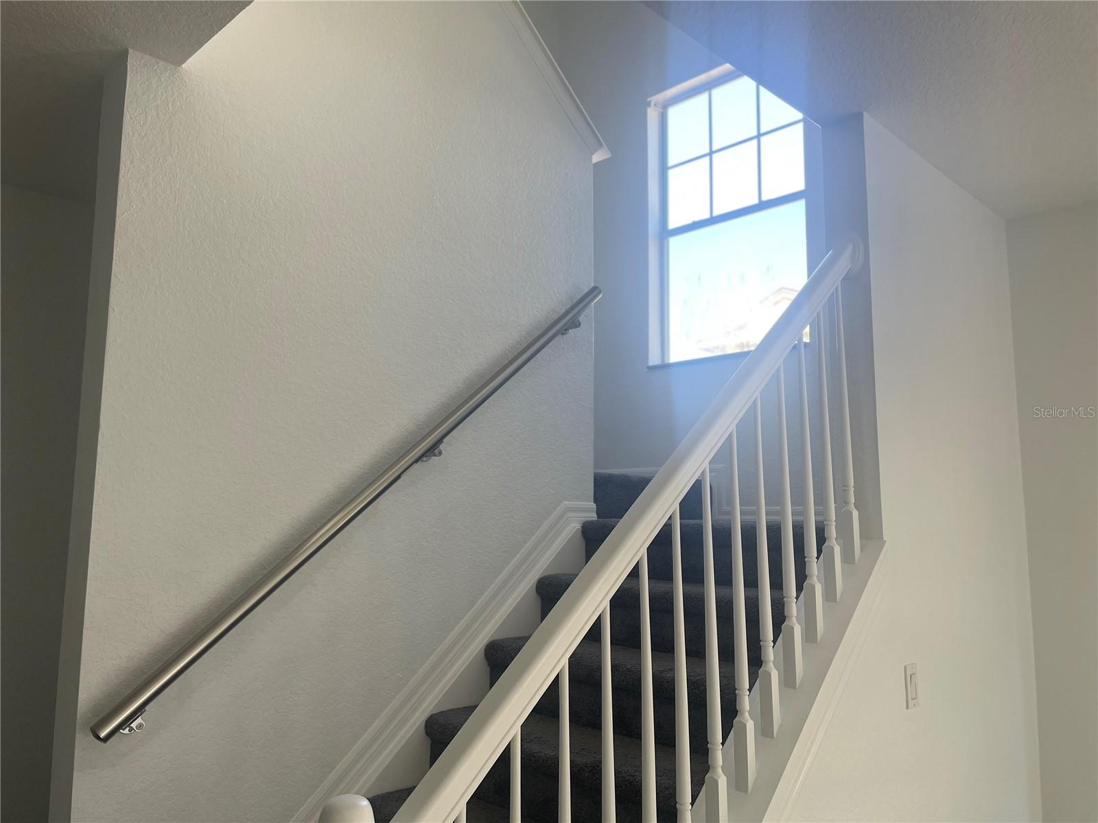 Image 6 of 15 For 2262 Grand Central Parkway 3