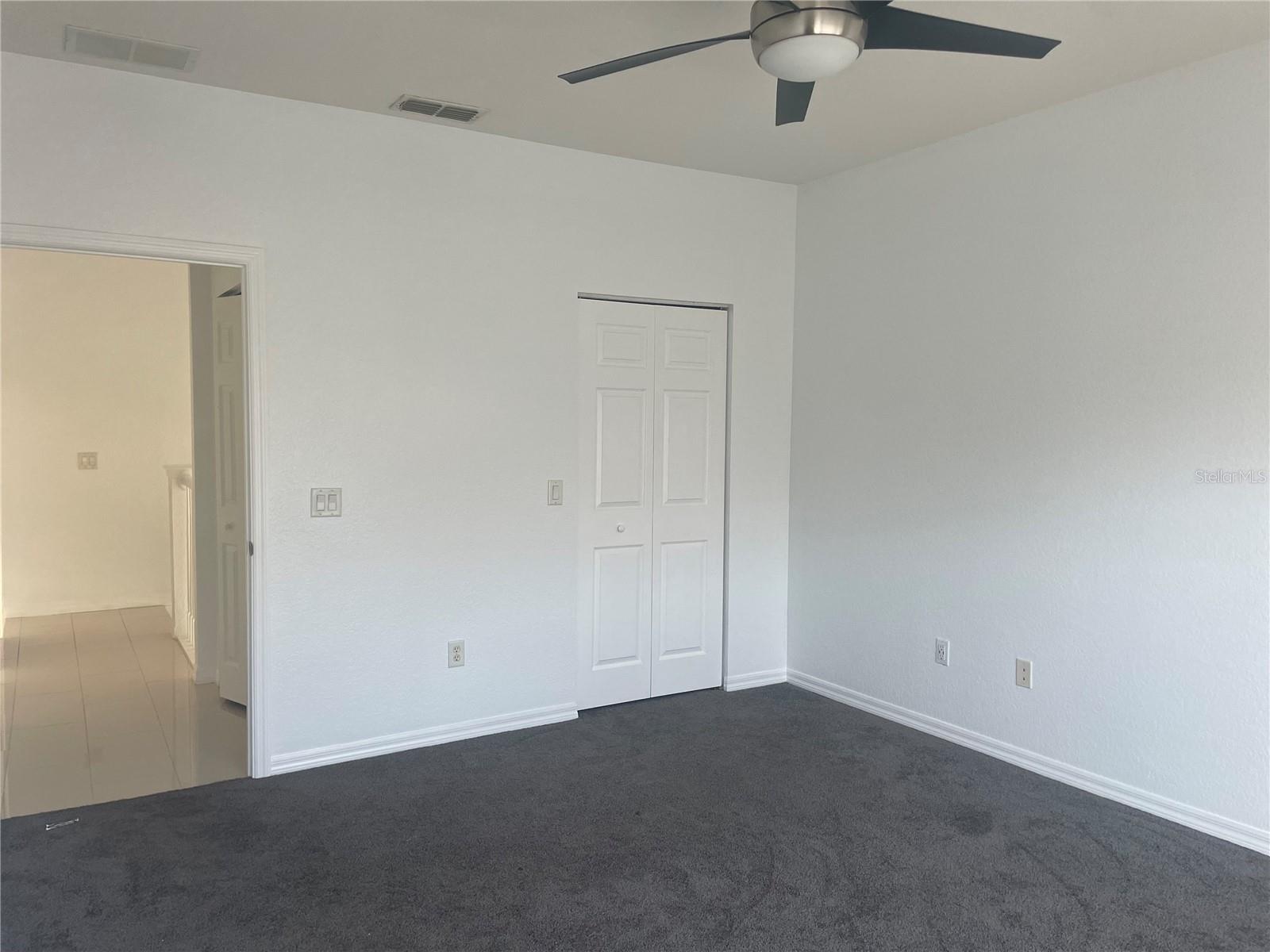Image 8 of 15 For 2262 Grand Central Parkway 3