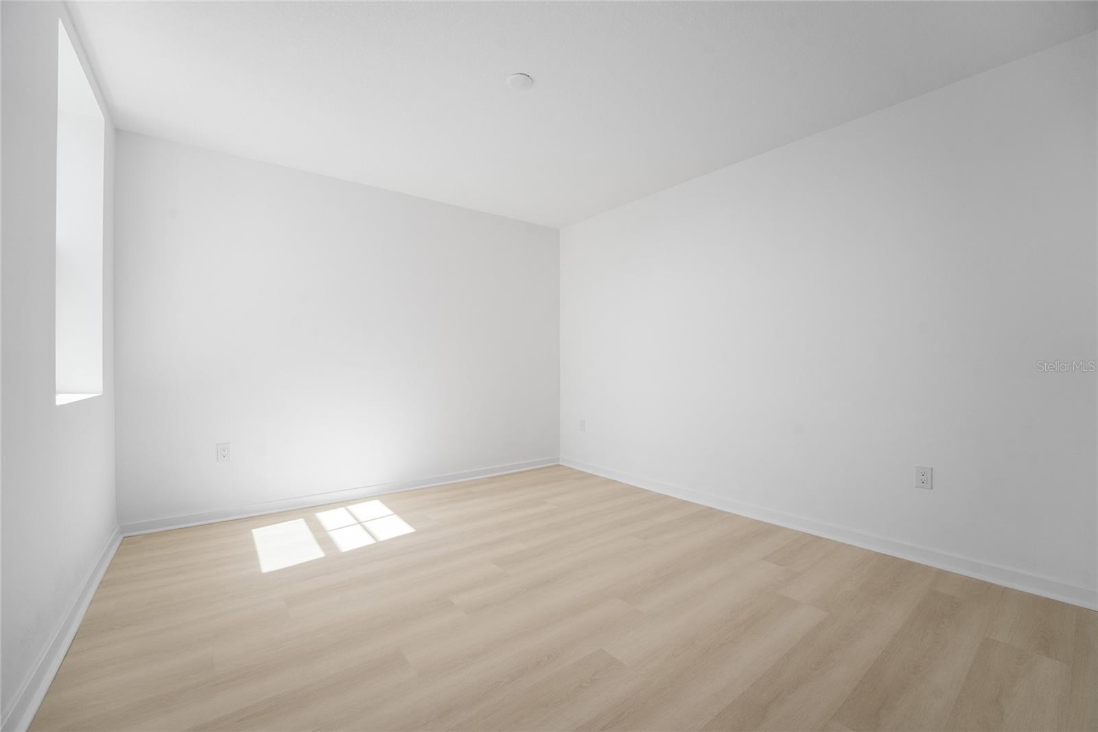 Image 14 of 41 For 5587 Millenia Park Boulevard 515