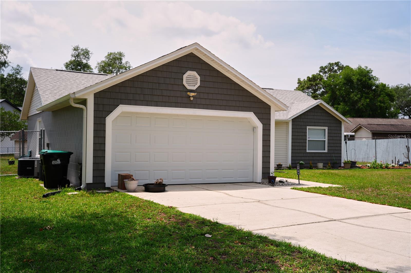 Image 32 of 33 For 9705 Lingwood Trail