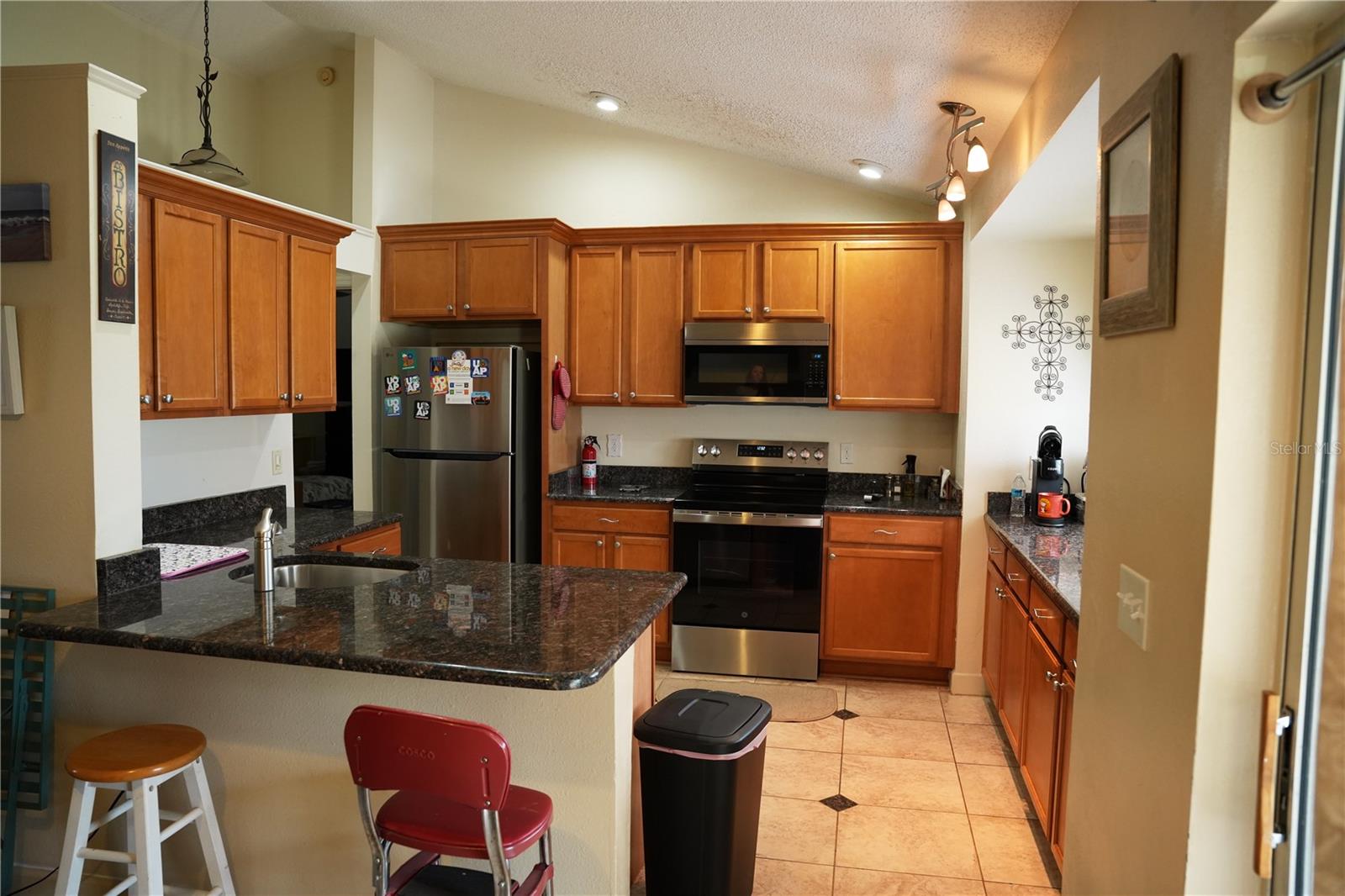 Image 6 of 33 For 9705 Lingwood Trail