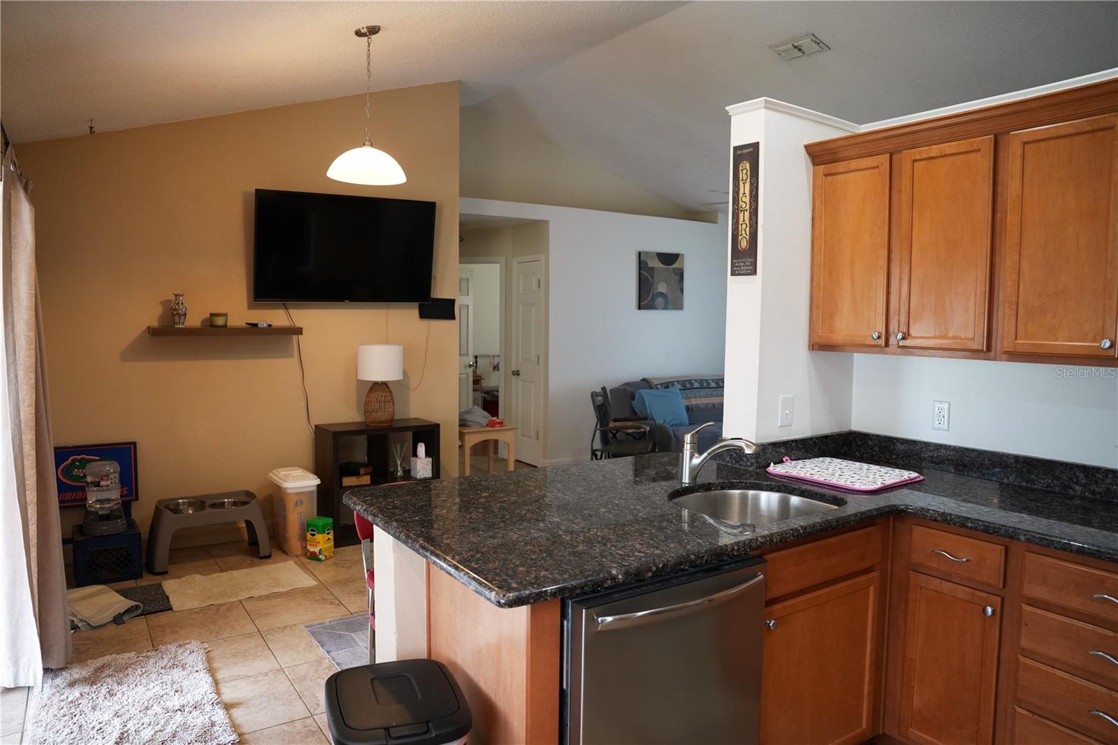 Image 7 of 33 For 9705 Lingwood Trail