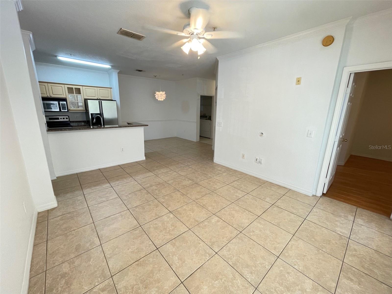 Image 6 of 16 For 3611 Conroy Road 825
