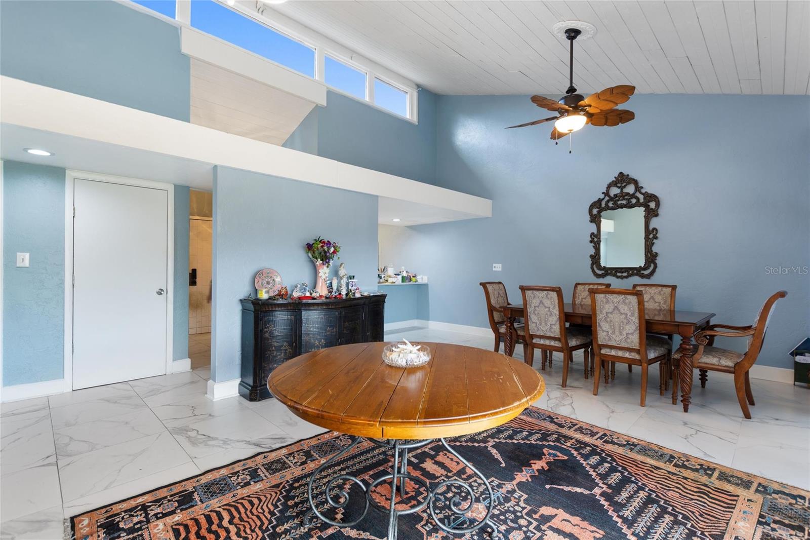 Image 14 of 26 For 907 Tennis Way 3147-8