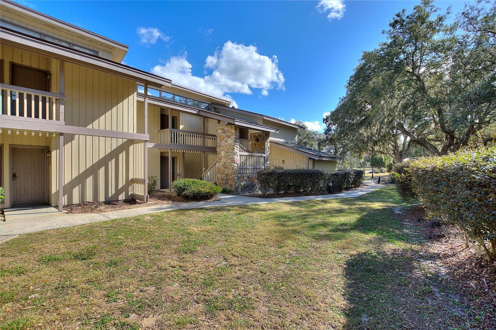 Image 17 of 26 For 907 Tennis Way 3147-8