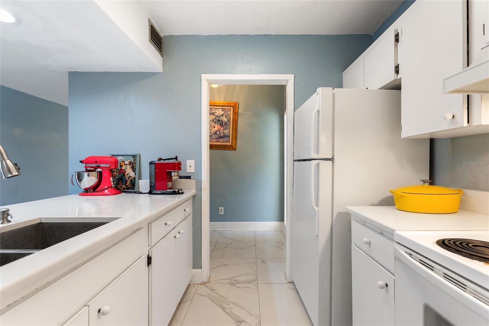 Image 4 of 26 For 907 Tennis Way 3147-8