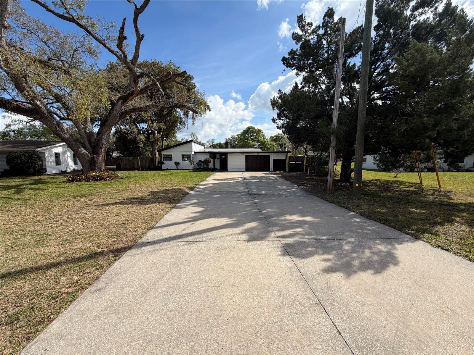 Image 7 of 8 For 4235 Edgewater Drive