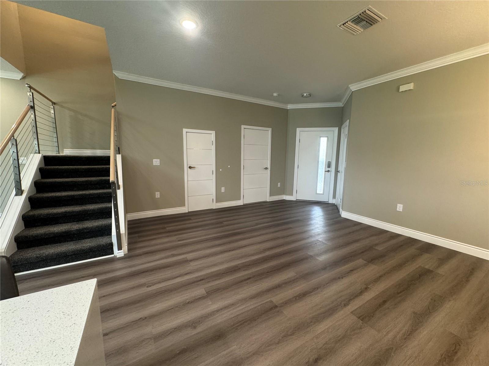 Image 10 of 32 For 2037 Greenbriar Terrace