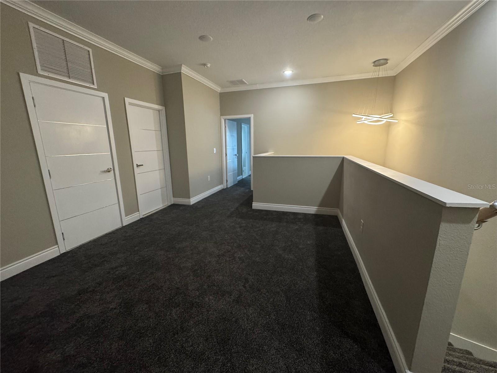 Image 15 of 32 For 2037 Greenbriar Terrace
