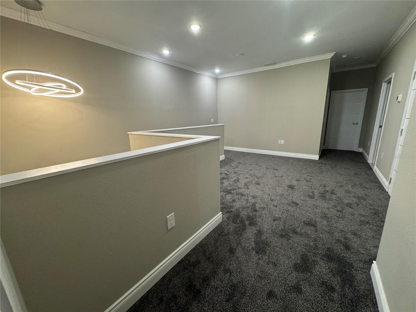 Image 25 of 32 For 2037 Greenbriar Terrace