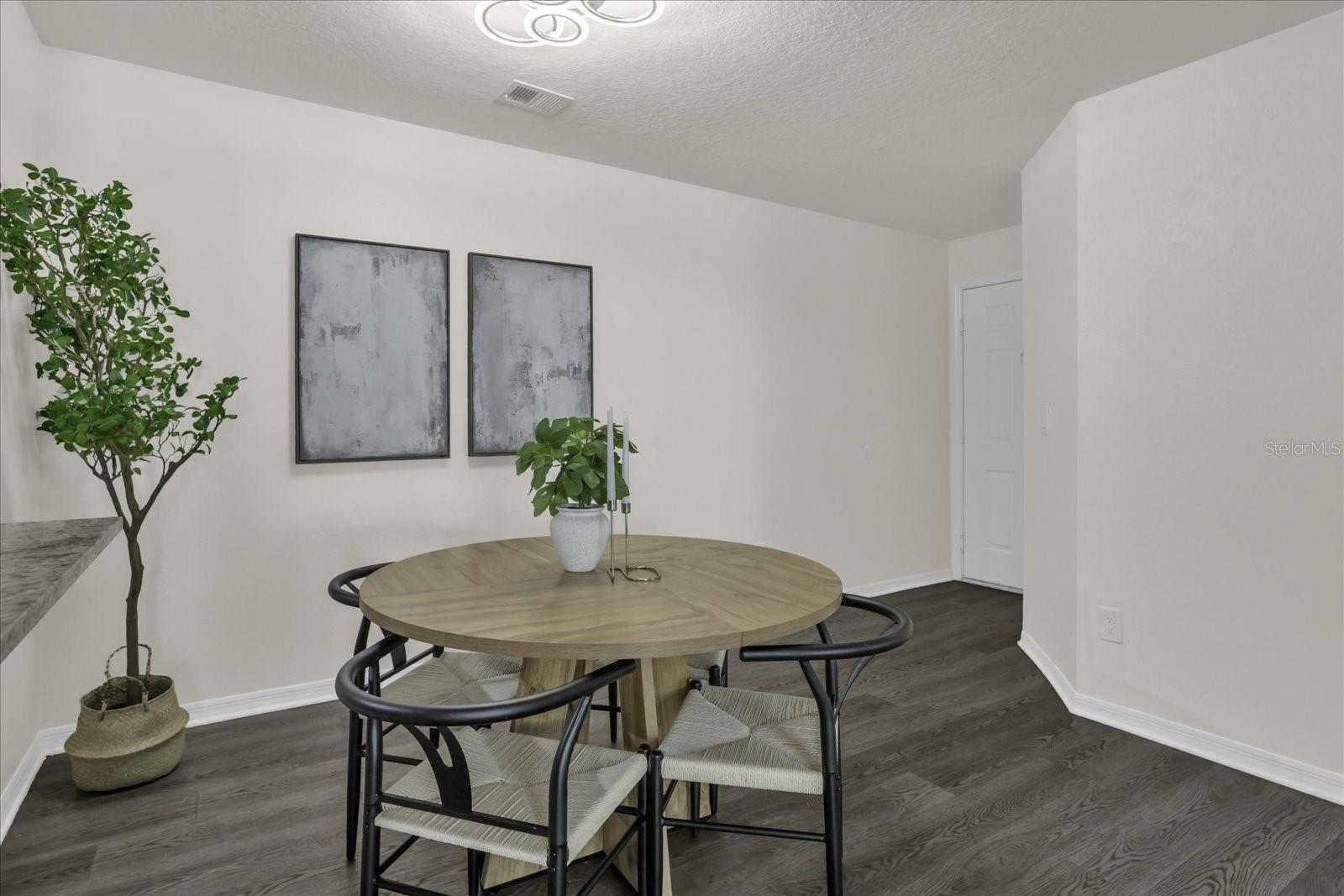 Image 18 of 26 For 7606 Pissarro Drive 14204