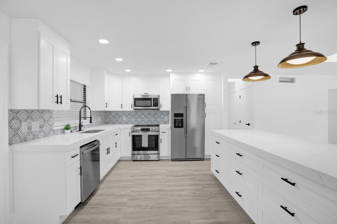 Image 10 of 33 For 8241 Caraway Drive