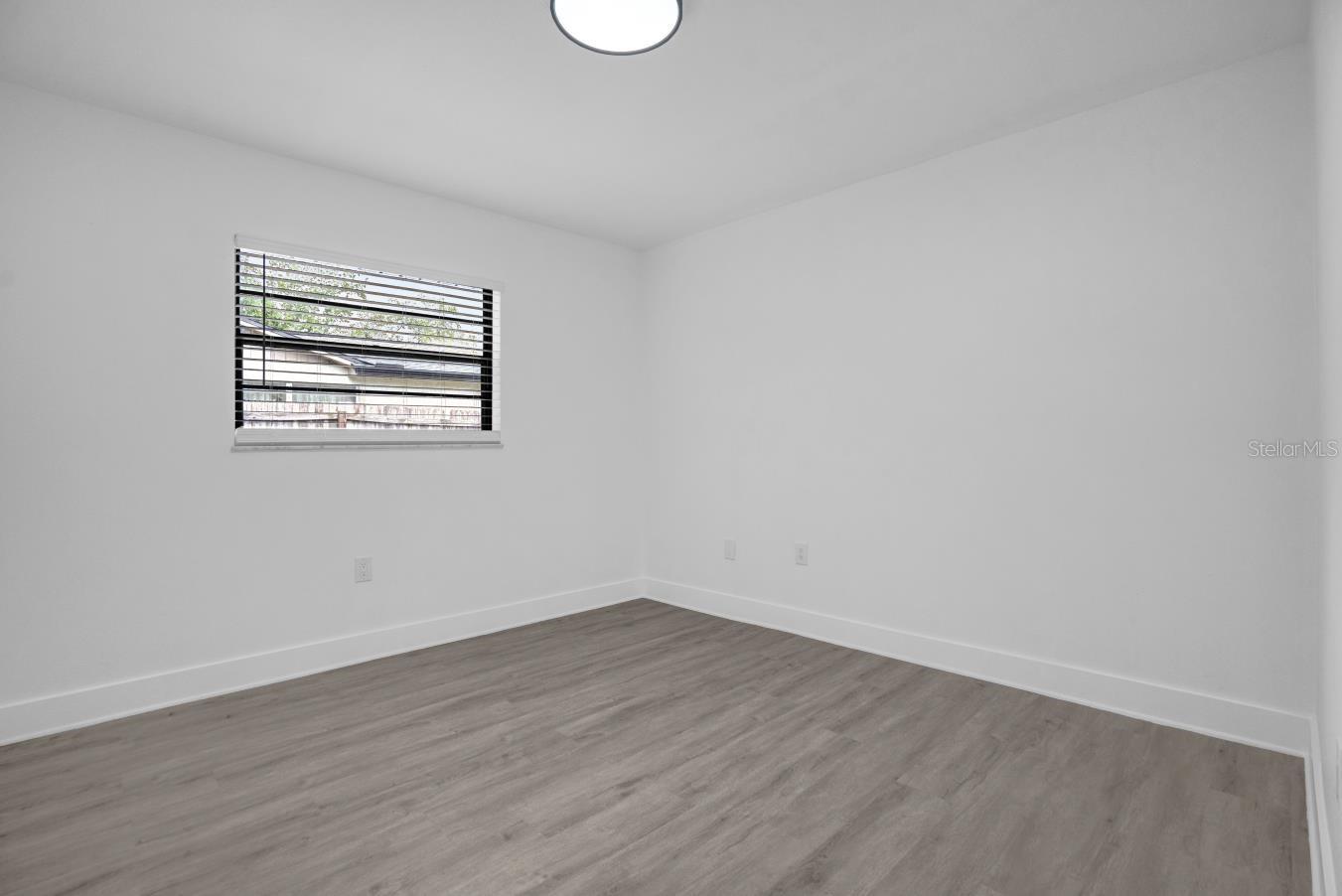 Image 21 of 33 For 8241 Caraway Drive