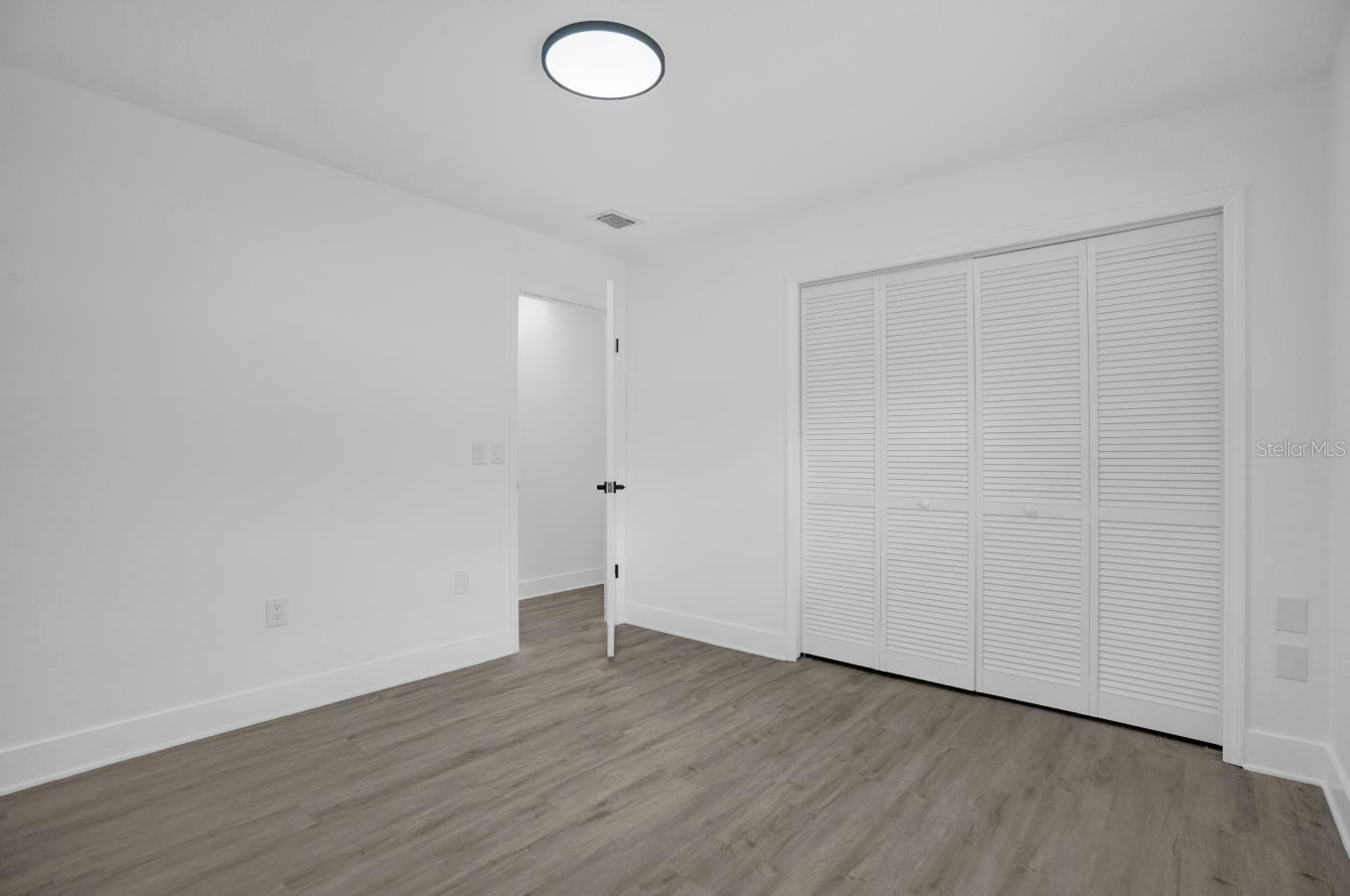 Image 22 of 33 For 8241 Caraway Drive