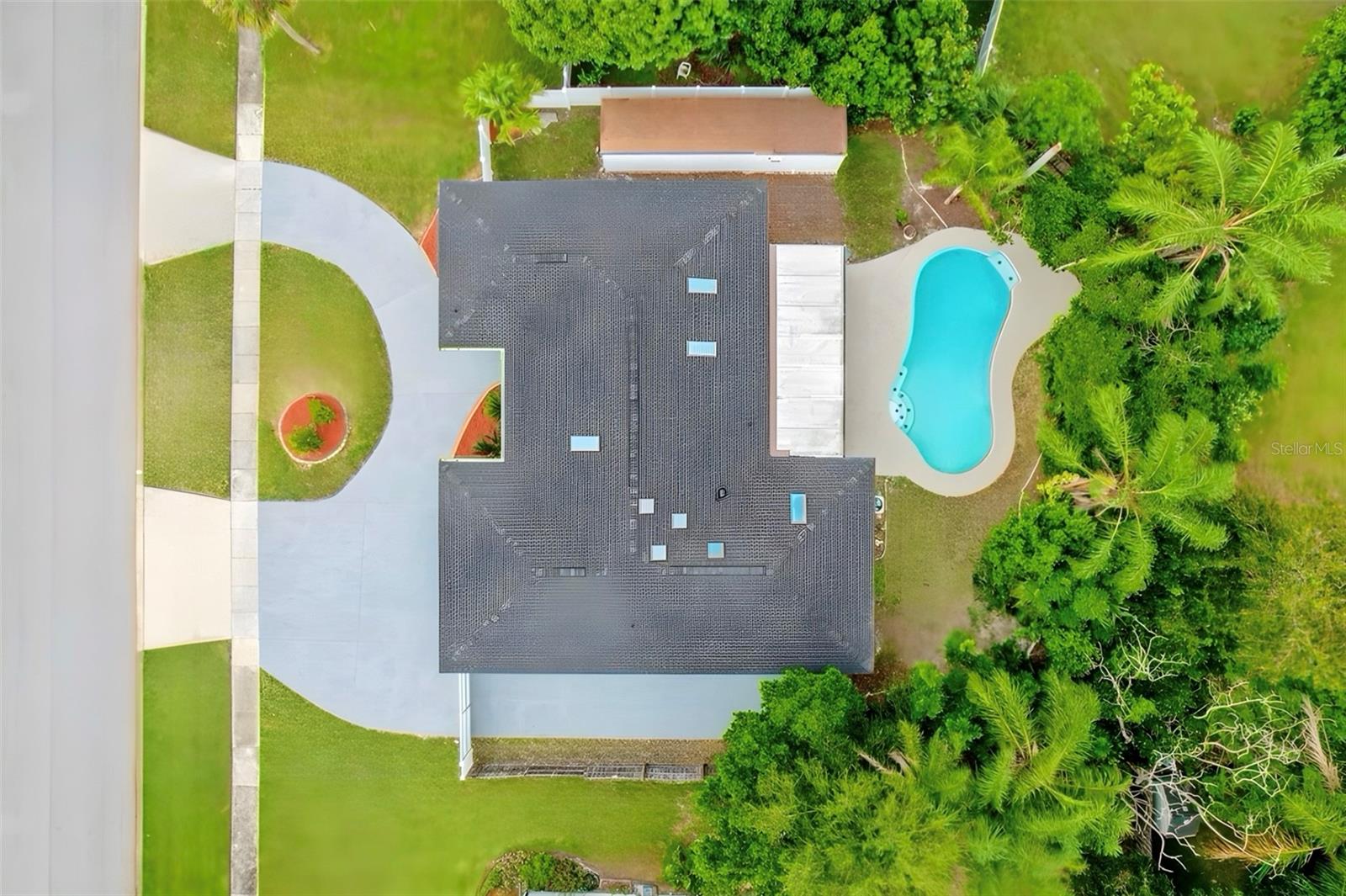 Image 4 of 33 For 8241 Caraway Drive