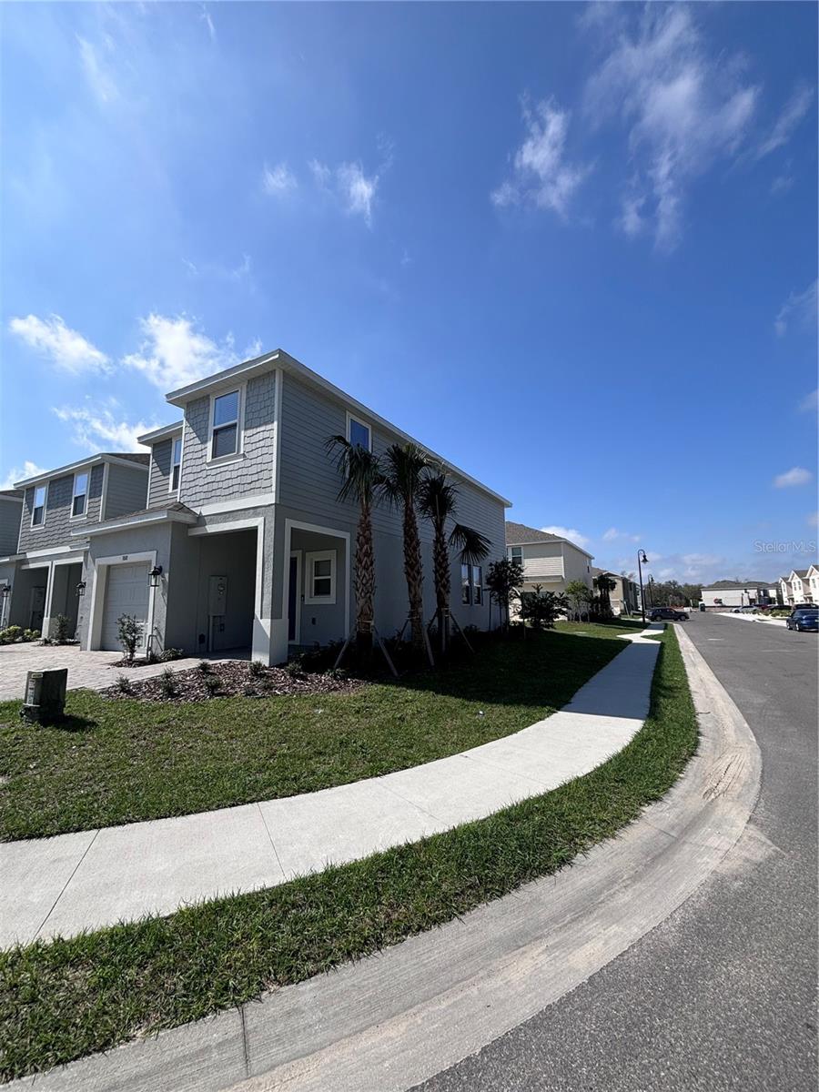 Image 11 of 28 For 3010 Canary Avenue