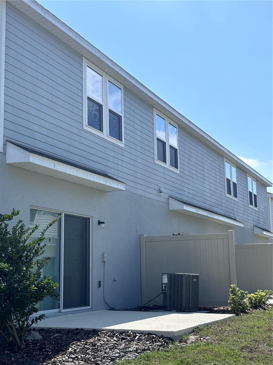 Image 7 of 28 For 3010 Canary Avenue