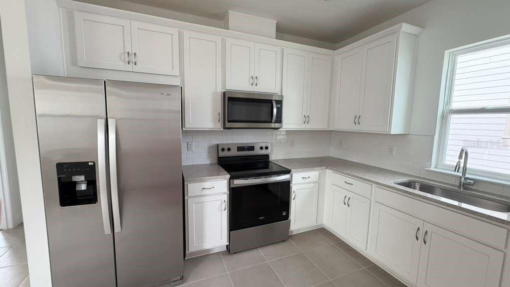 Image 8 of 20 For 10239 Dulbecco Street