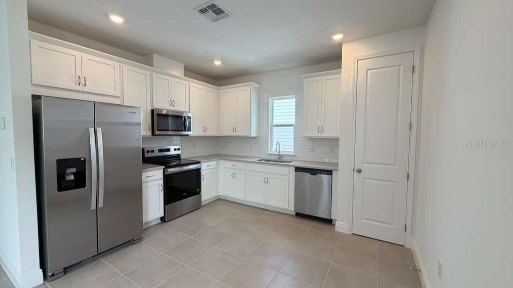 Image 9 of 20 For 10239 Dulbecco Street