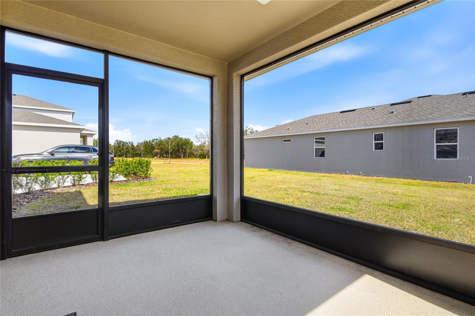 Image 17 of 19 For 2529 29th Lane E
